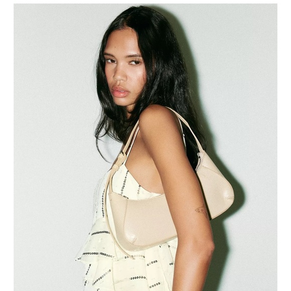 nwt sold out zara elongated Shoulder Bag vanilla yellow - Picture 2 of 12